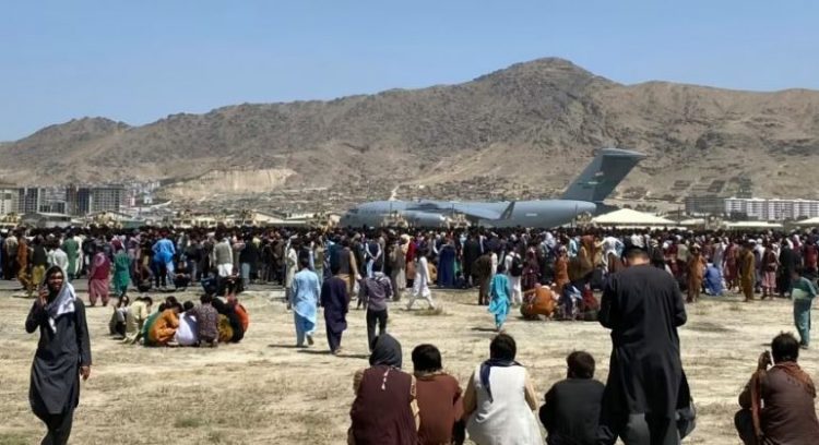 Administrata Biden gjen “fajtorin” për tërheqjen nga Afganistani