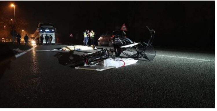 E tmerrshme! Makina bie në ‘humnerë’, 1 i vdekur në Poliçan