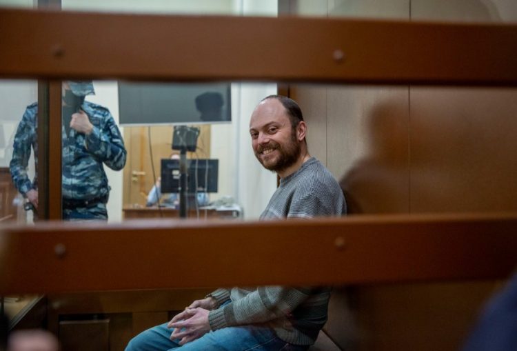 Dënohet me 25 vite burg për tradhti aktivisti i opozitës ruse