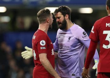 Alisson jep detaje për debatin e ndezur me Henderson