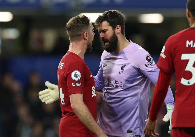 Alisson jep detaje për debatin e ndezur me Henderson