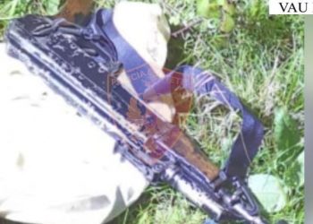 Me armë në dorë shkakton panik, prangoset 25-vjeçari (Emri)