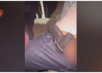 Me pistoletë në brez, del VIDEO e arrestimit të Ramazan Rrajës
