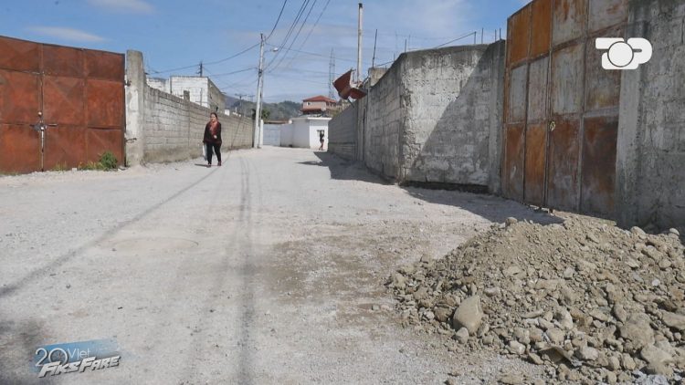 “Asfalt elektoral”,bashkitë tenderojnë mln euro për ndërtim rrugësh