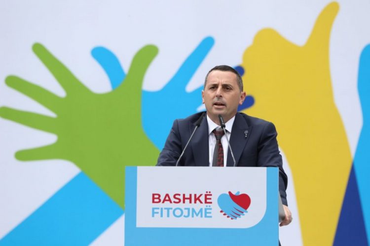 Arjan Hoxha: Rakip Suli aplikoi politika raciste ndaj qytetarëve