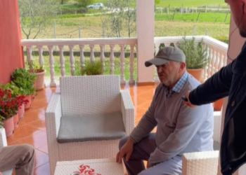 Djali shpëtoi nga atentati? Babai: S’kemi frikë, policia…