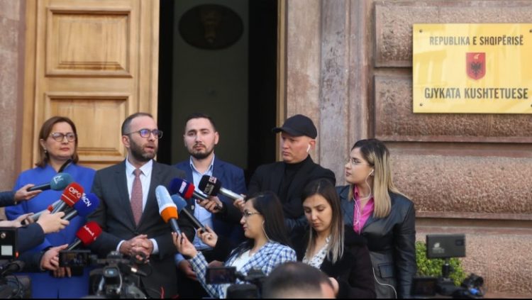 Kushtetuesja shtyn padinë e PD-së, Bardhi: Po zvarritet procesi