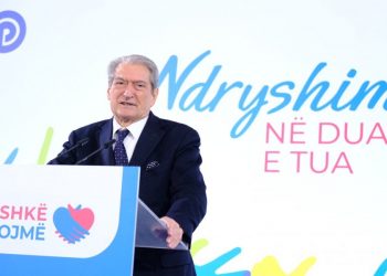 Berisha: Kërkojnë të varrosin Dibrën me Skavicën, i pret ndëshkimi