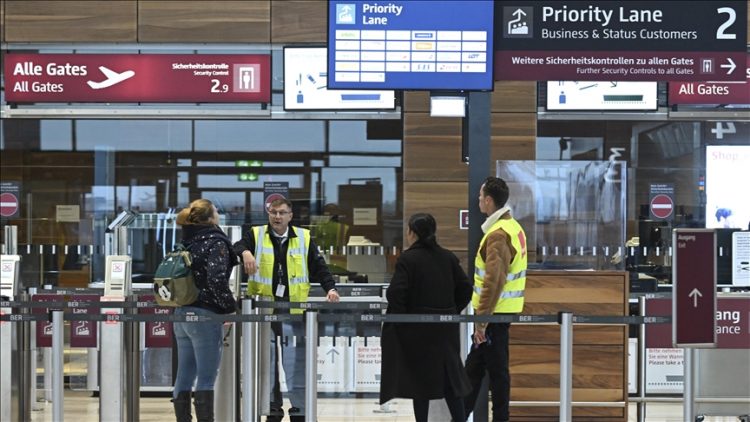 Greva në Gjermani paralizon aeroportin e Berlinit