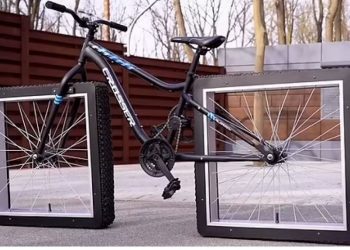 A keni parë ndonjëherë biçikletë me rrota katrore?