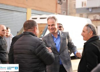 Boçi sot në Selanik, bashkëbisedim me emigrantët shqiptarë