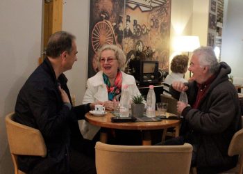 Boçi takon ikonat e teatrit “Skampa”: Do t’i rikthejmë shkëlqimin