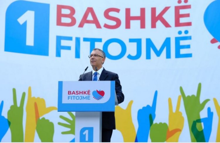 Cara: Durrësi duhet t’i japë fund klanit Rama-Dako Sako