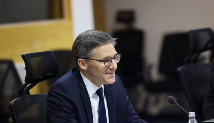 Asociacioni, Chollet e cilëson “nevojë urgjente” themelimin e tij