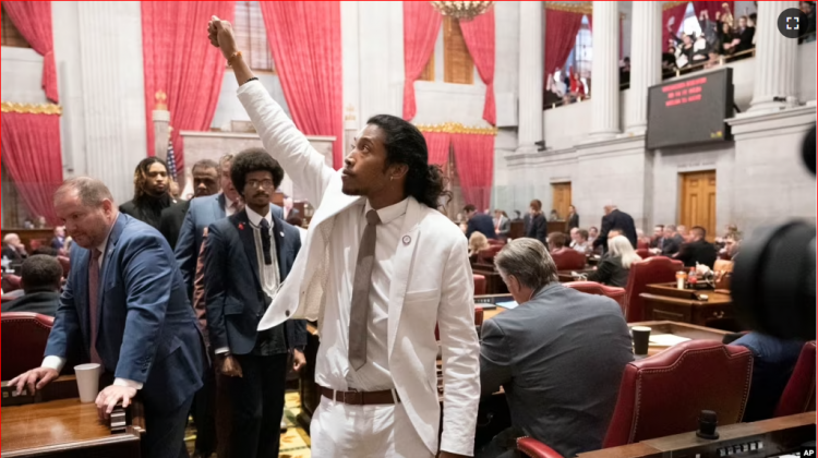 Hakmerren republikanët, përjashtojnë dy ligjvënës demokratë