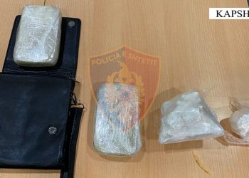 Tentuan të kalojnë drogë drejt Greqisë, 2 në pranga (Emrat)