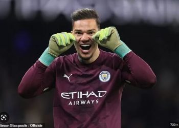 VIDEO/ Ederson tallet me tifozët e Arsenalit me gjestin josportiv