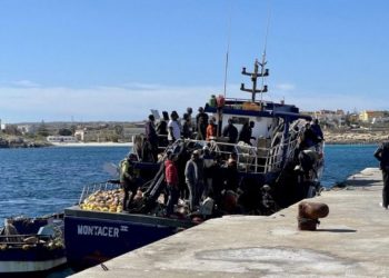 Rreth 1000 emigrantë zbarkuan në Itali ditën e Pashkëve