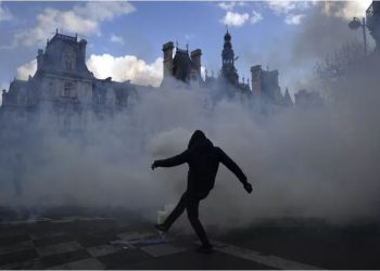 Francë, vazhdojnë protestat përpara vendimit për pensionet