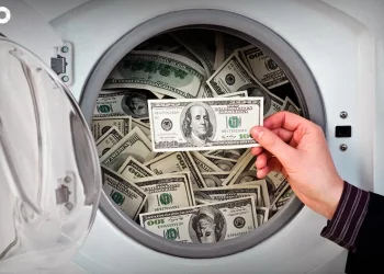 Skemat si u pastruan paratë në Shqipëri në 2022