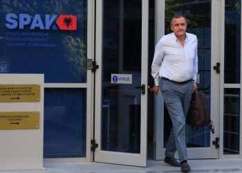 Nis zëvendësimi i deputetëve, Ilir Beqaj refuzon mandatin