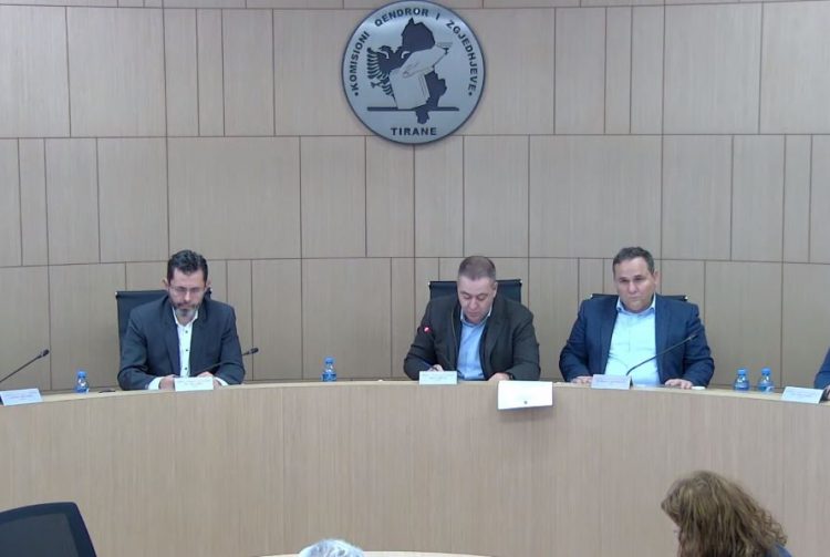 KAS nuk aprovon vendosjen e emrit të Berishës në fletën e votimit