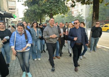 Këlliçi takim me qytetarët: Ju japim fund problemeve më 14 maj