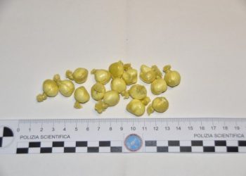 Arrestohet shqiptari në Itali, i gjetën kokainë në makinë