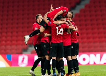 Legjionarët/ Seferi, Vrioni e Cikalleshi nuk dinë të ndalen