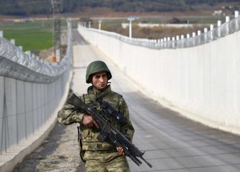 Raporti: Rojet kufitare turke torturojnë dhe vrasin sirianë