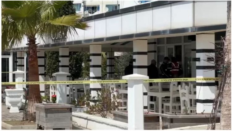 Detajet/ Nikulaj ishte vetëm në lokal, vrasësit ikën me motor