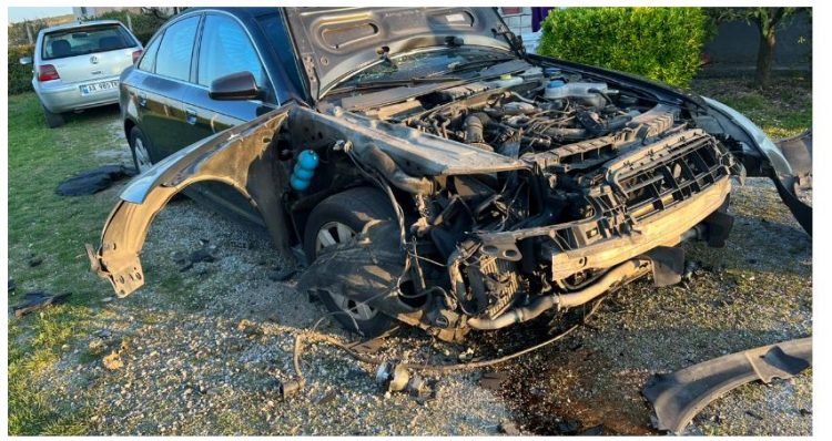 FOTO/ Ja si ka ‘shpërthyer’ makina e kreut të PD në Vaun e Dejës