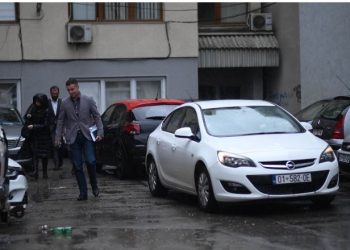 Policia bastis zyrat e KEK-ut, priten arrestime