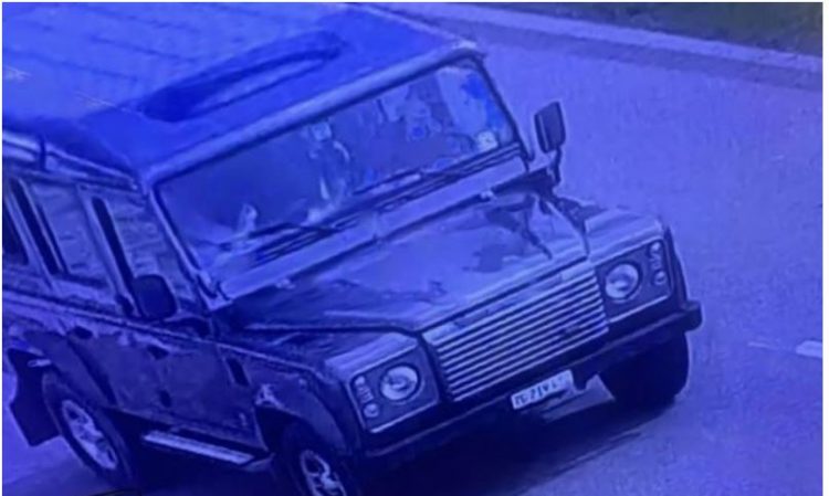 FOTO/ Kjo është makina me të cilën u largua vrasësi i Nikulajt