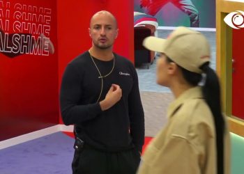 VIDEO – Çfarë ndodhi? Efi i thyen vezën në kokë Kristit!