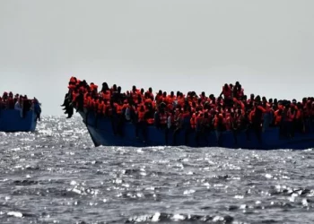 Prag tragjedie në La Mansh, shpëtohet gomonia me emigrantë