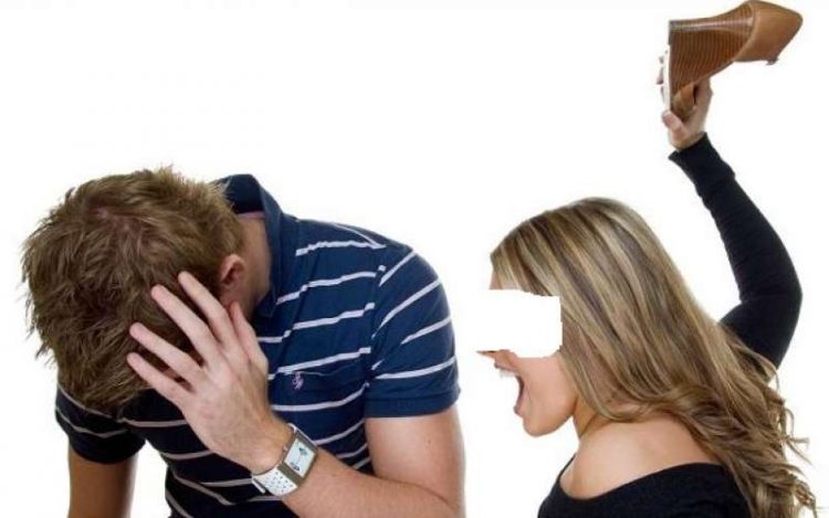 Gruaja bën për spital burrin e saj