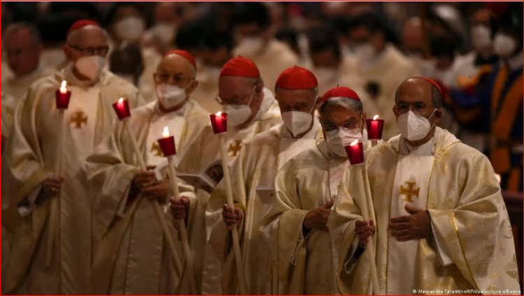 Pas horizontit jeta vazhdon, e premtja e zezë dhe Pashkët