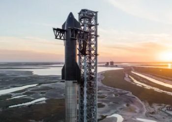 SpaceX pritet të lëshojë raketën më të madhe ndonjëherë