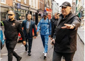 Reperi amerikan Snoop Dogg në Londër nën mbrojtjen e shqiptarëve