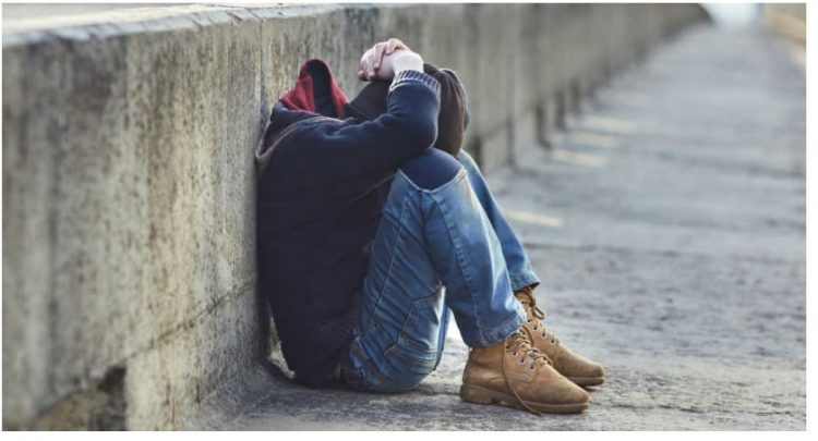 ‘Të rinjtë shqiptarë kanë privimin material më të lartë në Europë’