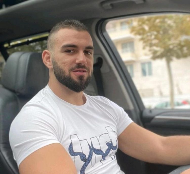 Sherri me armë ‘i të fortëve’ për TikTok,  zbulohet emri i autorit