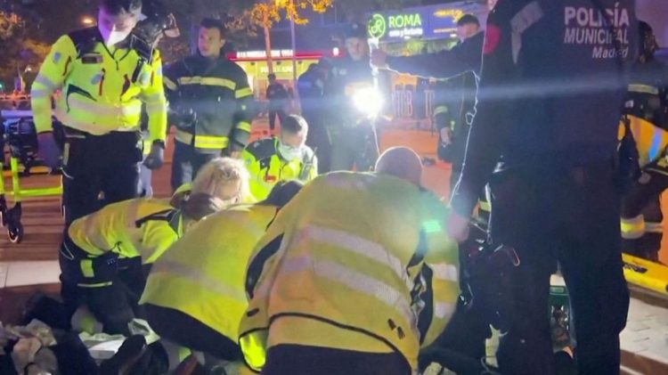 Kamarieri i vë flakën restorantit, dy persona të vdekur