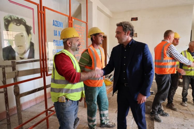 Shkodër/ Spahia: Në pak javë, gati edhe shkolla ‘Azem Hajdari’