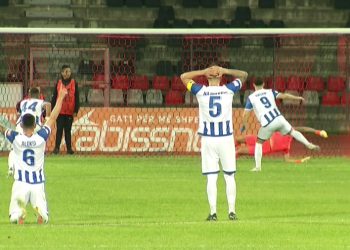 Penallti në minutat e fundit, Tirana merr kreun