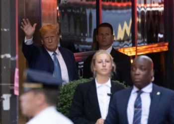 Përballet me 34 akuza, Trump 7 orë dëshmi me dyer të mbyllura