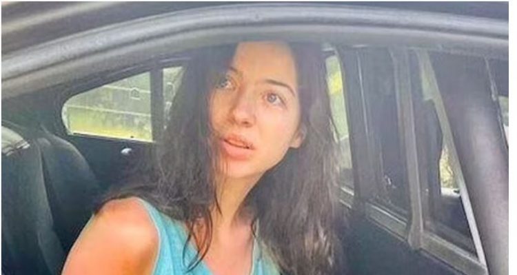 E padëgjuar. Abuzoi seksualisht me një qen, arrestohet 19-vjeçarja