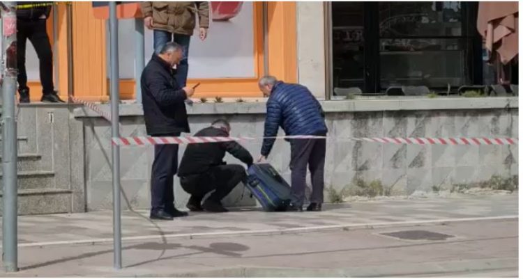 Valixhja e dyshimtë alarmon Gjirokastrën