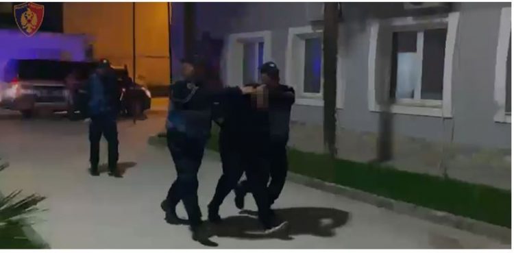 VIDEO/ Vodhën bizhuteri 150 mijë Euro, në pranga 2 ‘skifterët’