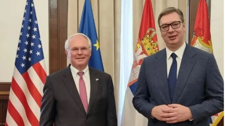 Incidenti në veri të Kosovës, Vuçiç ankohet te ambasadori amerikan